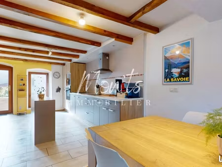 maison de village 6 pièces 140 m²
