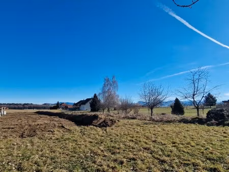terrain 674 m² chilly