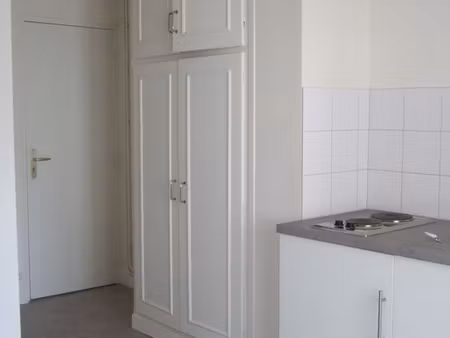 location studio lycee hoche gare rive droite