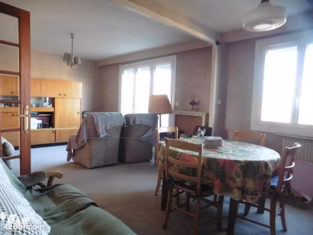 appartement 4 pièces 77 m²