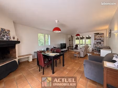 maison 6 pièces 160 m²