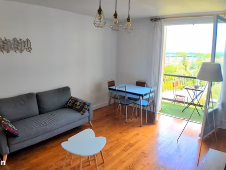 t3 meublé 53 m² – balcon  garage  cave – roanne