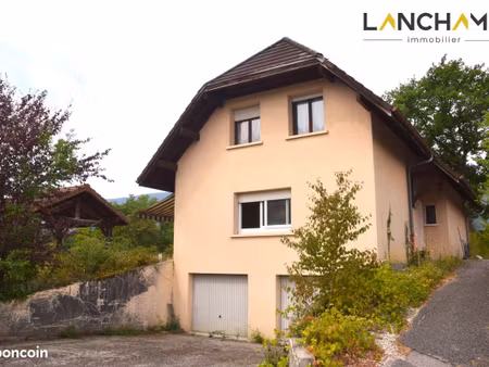 maison 7 pièces 175 m²