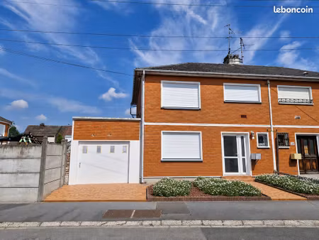 semi-individuelle avec garage et jardin