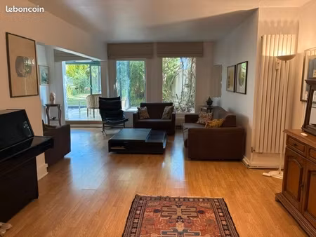 magnifique appartement meublé avec véranda et jardin