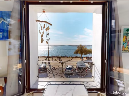 bouzigues appartement première ligne vue panoramique sur l étang de thau