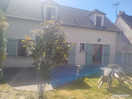 maison au centre de saint amand montrond