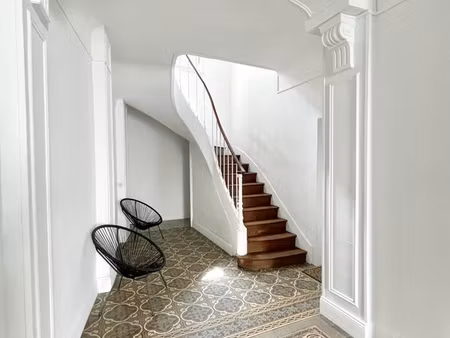 immeuble 7 pièces 134 m²