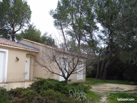 villa individuelle de charme de plain-pied bordure de garrigue