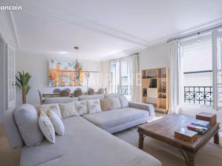 appartement 3 pièces 128 m²
