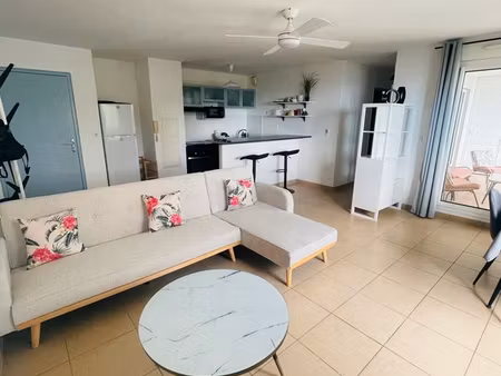 superbe t2 de 50m2 entièrement meublé et équipé + terrasse couverte de 14m2
