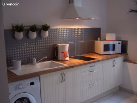 studio meublé ( rue chambourdin )