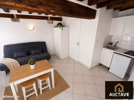 studio 1 pièce 14 m²