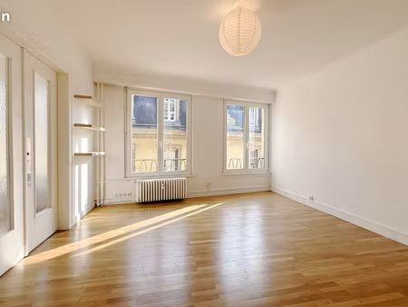 appartement 3 pièces 65 m²