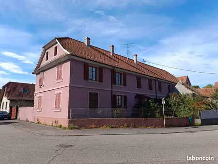 grand corps de ferme à rénover