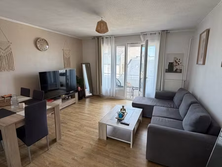 appartement t3 75 m2 avec balcon + garage
