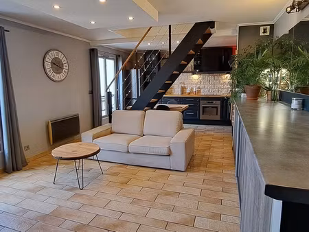 appartement duplex f2 + bureau 51m² (65m² au sol) vieux village parking privatif