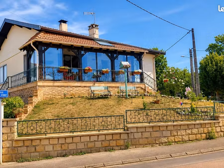 ? maison individuelle 86m² + véranda 20m² + sous-sol complet 86m²