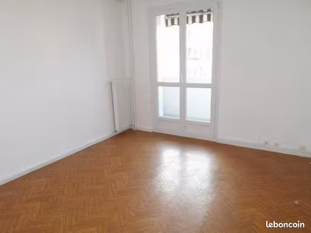 t3 de 49 m² situé à villeurbanne