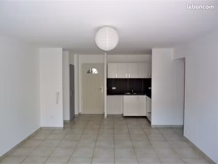 location appartement 2 pièces 47m²