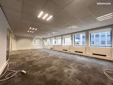 bureaux 1 103 m²