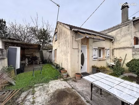 maison 2 pièces 25 m²