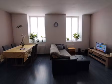 vend appartement 82 m² avec terrasse et jardinet