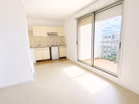 studio 1 pièce 21 m²