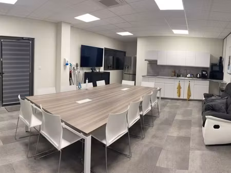 direct proprietaire sans frais d agence bureaux à vendre : deux surfaces de 136 m² et 75 m