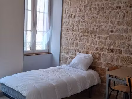 studio meublé