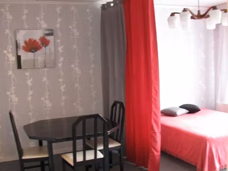 reims -bocquaine- f1 meuble dans residence + parking