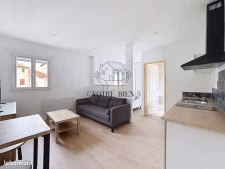 studio 1 pièce 24 m²