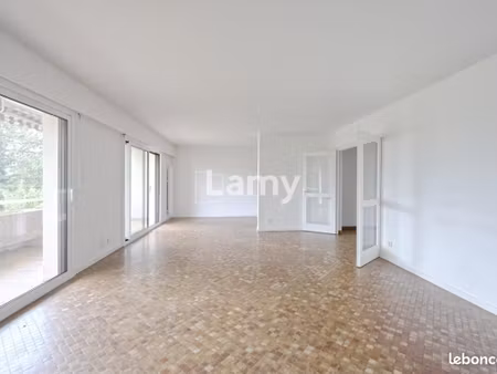 appartement 5 pièces 111 m²