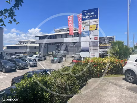local commercial 112 m² baie-mahault