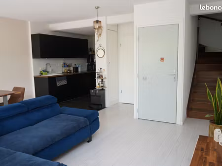 rare à strasbourg (67200) : duplex entre appartement et maison de ville