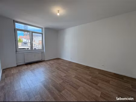 ? à louer – grand f4 rénové de 92 5 m² avec parking – forbach centre