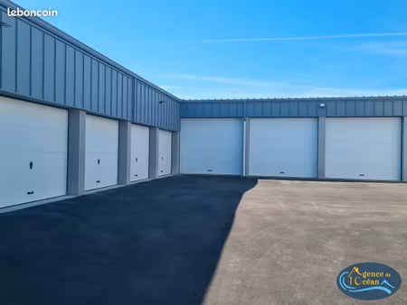 parking/box 1 pièce 28 m²