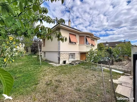 pavillon 3 pièces 70 m²