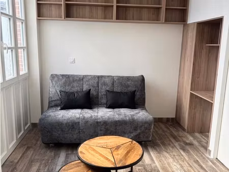 superbe studio ( port vannes)
