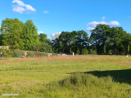 terrain 900 m² hinx