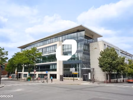bureau 348 m²