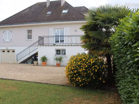 maison 8 pièces 160 m²