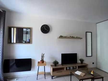 studio 1 pièce 26 m²