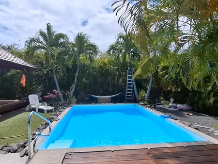 1800 hc - saint-françois – superbe villa meublée 3 chambres avec piscine – bail 1 an – 1 8