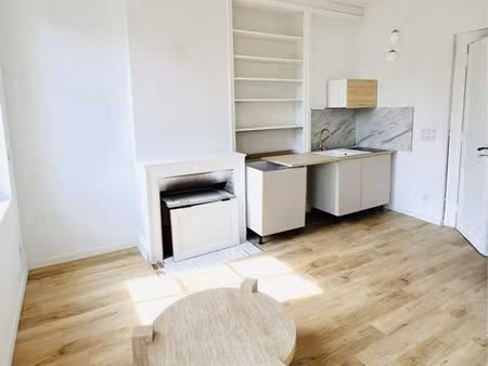 t2 meublé rénové 35 m2 centre-ville