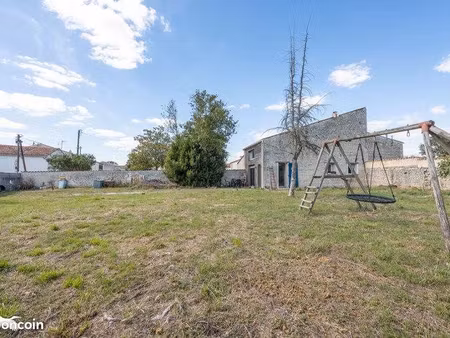 maison 4 pièces 80 m²