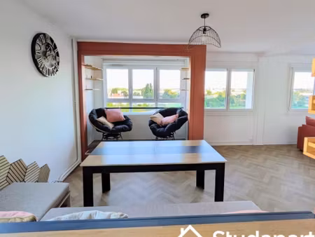 chambre 1 pièce 12 m²