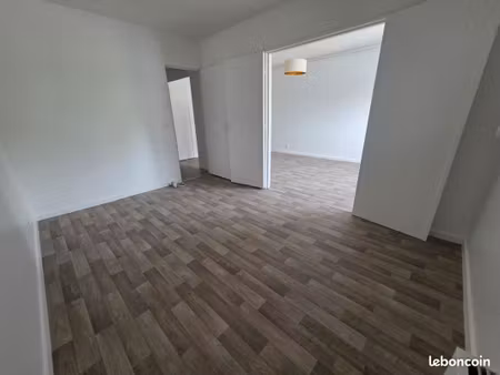 grand t2 60m² tram franchet d'espèrey eau chaude et chauffage collectifs