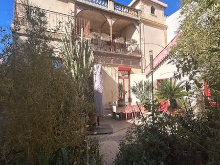 maison 7 pièces 239 m²