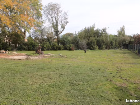 terrain 500 m² saint-maixant